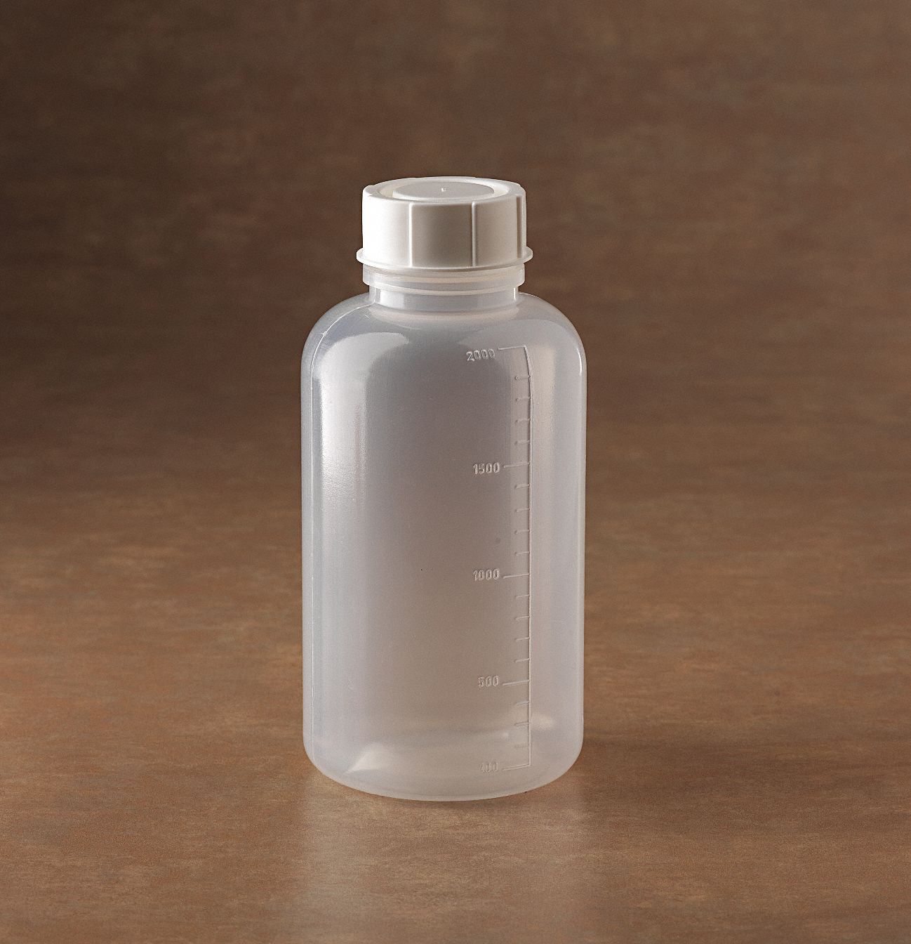 DYNALON Wide Mouth Round Bottle, Plastic, 2,000 mL, Clear, 1 EA 3TTR4