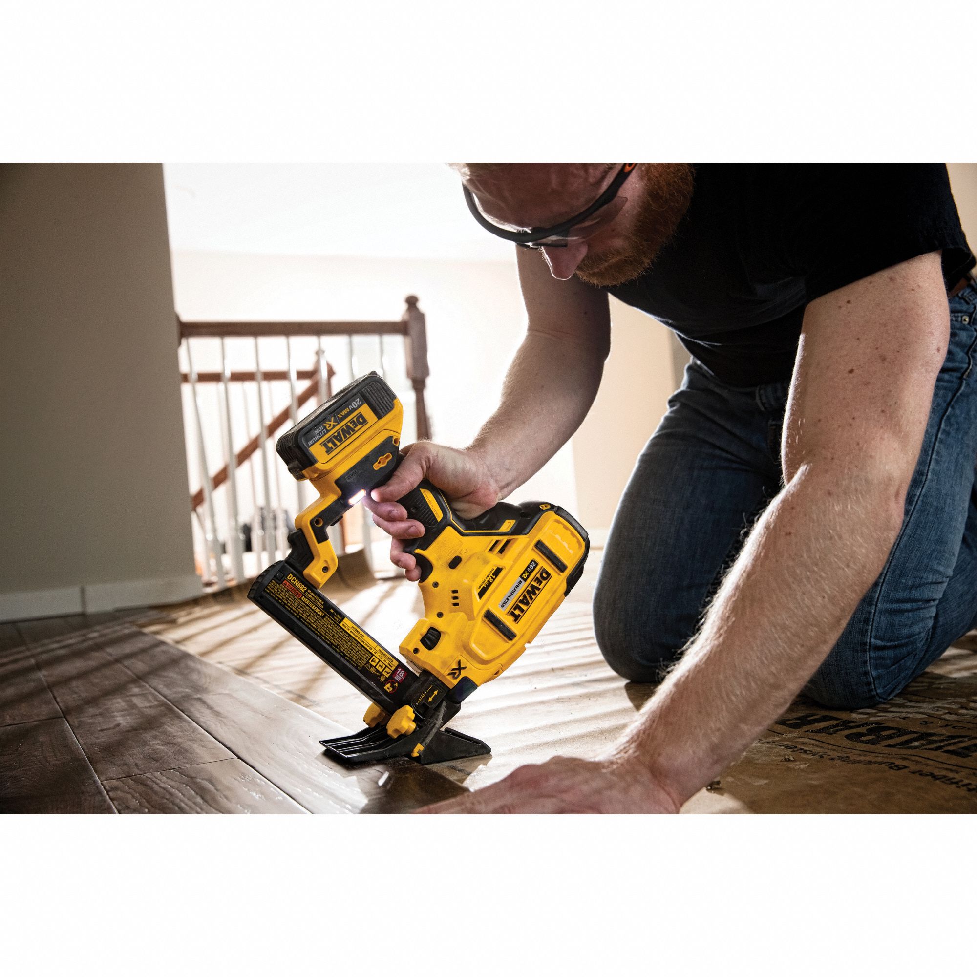 DEWALT Cordless, Staple Gun, 20V DC 400A07DCN682M1 Grainger