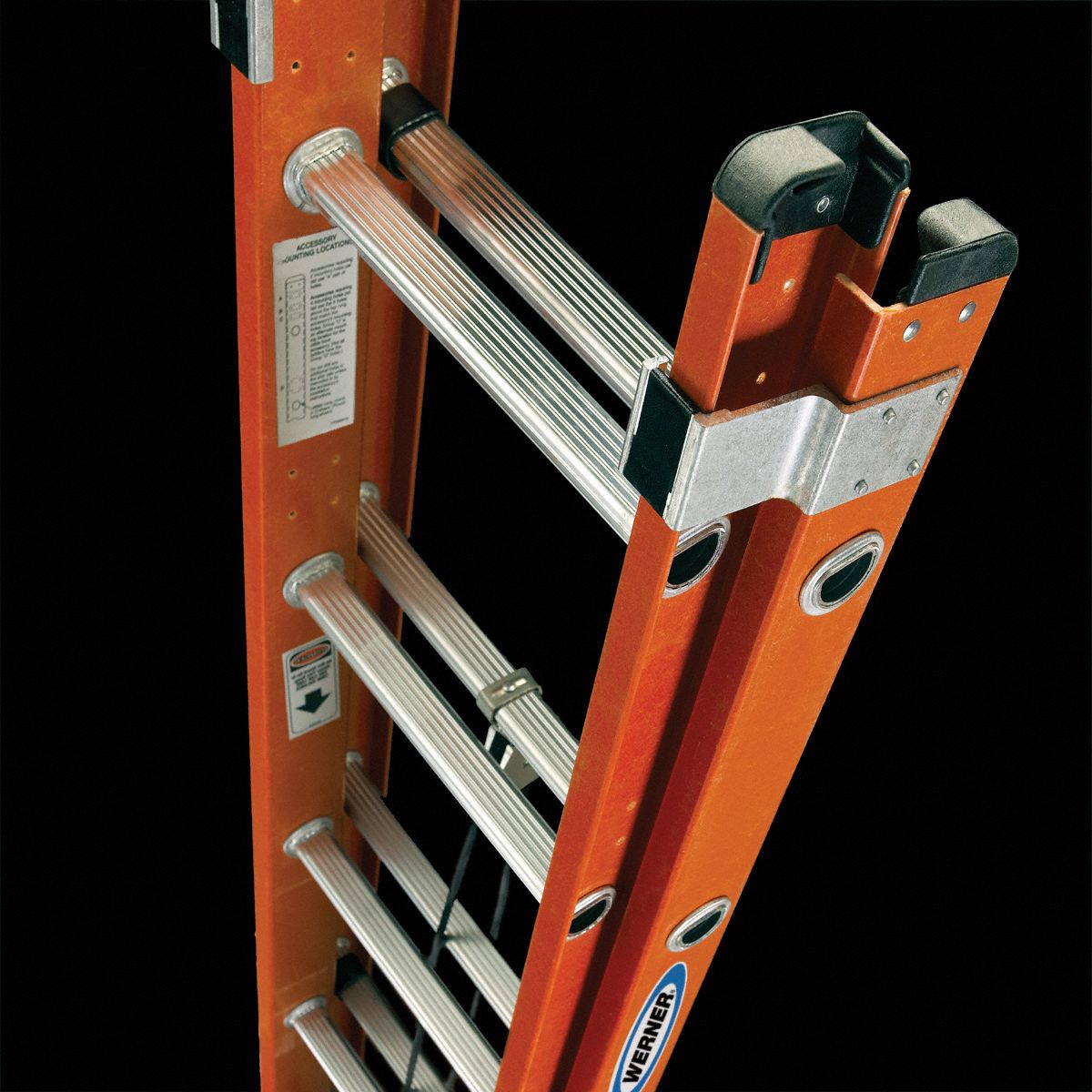 WERNER 36 ft Fiberglass Extension Ladder, 300 lb Load Capacity, 80.5 lb Net Weight 41D271