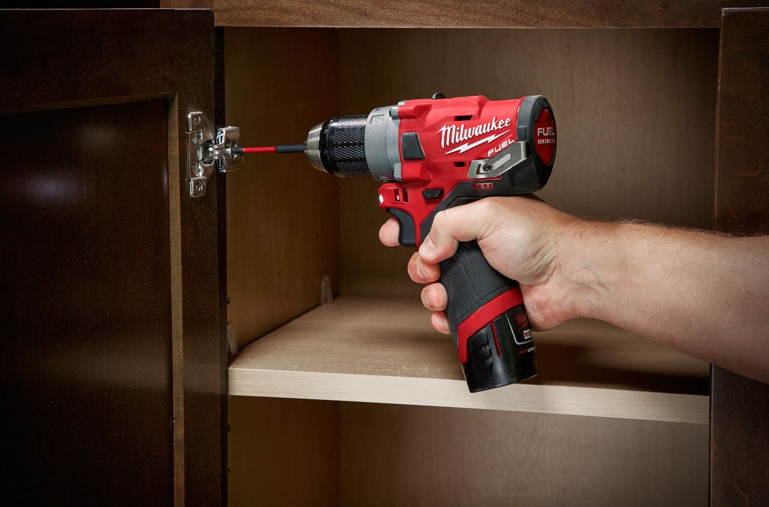 MILWAUKEE Drill, Cordless, 18 in-lb to 132 in-lb, 1/2 in Chuck Size