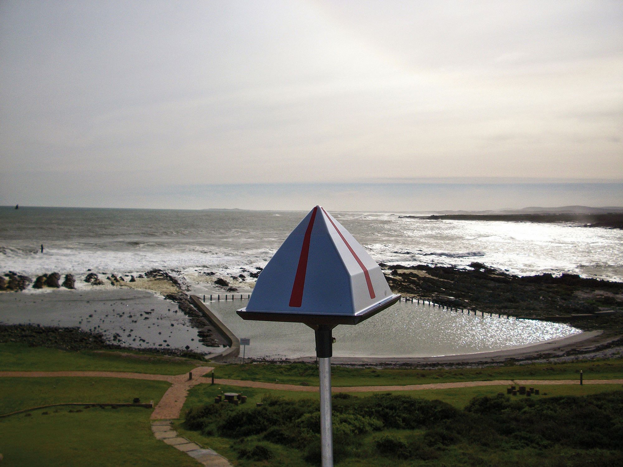 BIRD BARRIER Eagle Eye Deterrent, Weight 6.85 lb, Used For Bird