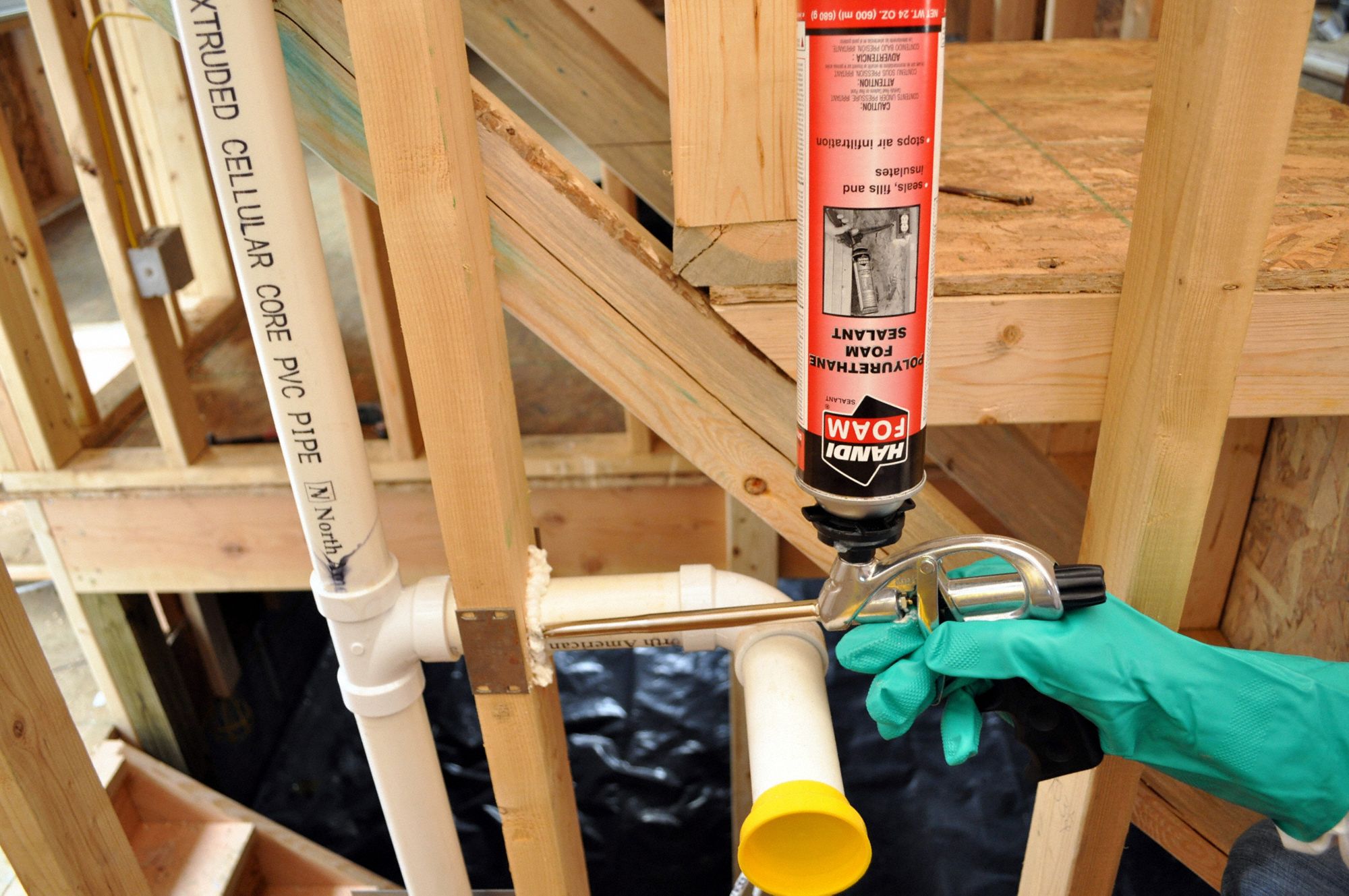 HANDIFOAM Insulating Spray Foam Sealant 1 Components, 24 oz Size