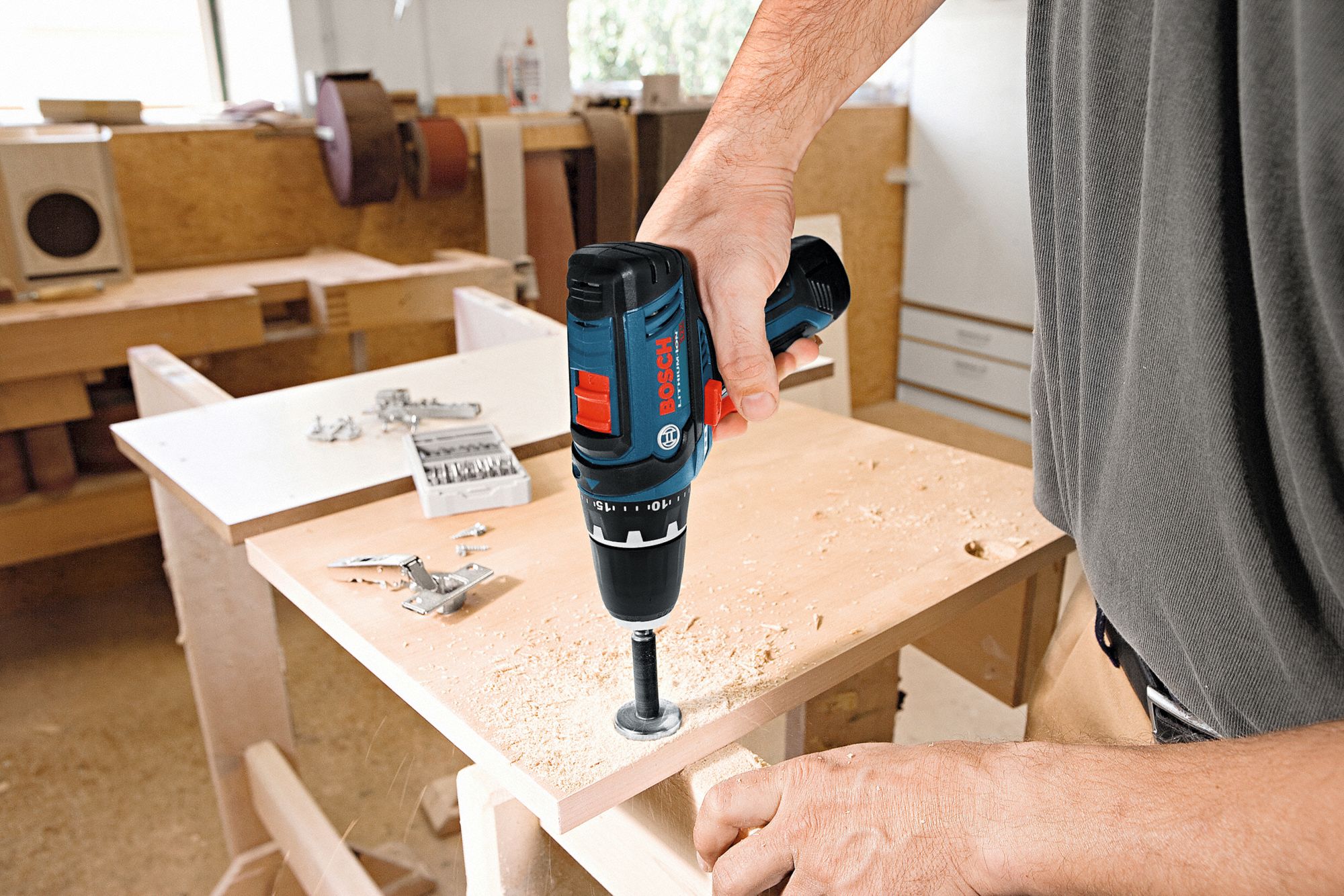 BOSCH Drill, Cordless, 0 inlb to 265 inlb, 3/8 in Chuck Size 46U403