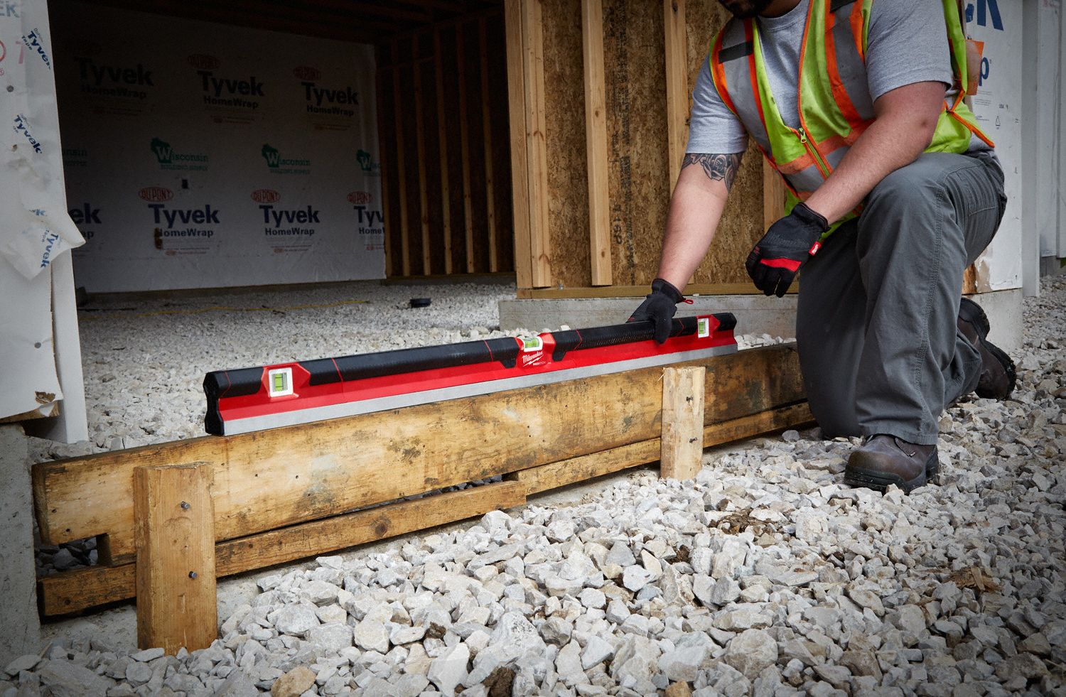 MILWAUKEE Aluminum Concrete Screed Level, 48 in Length, Nonmagnetic