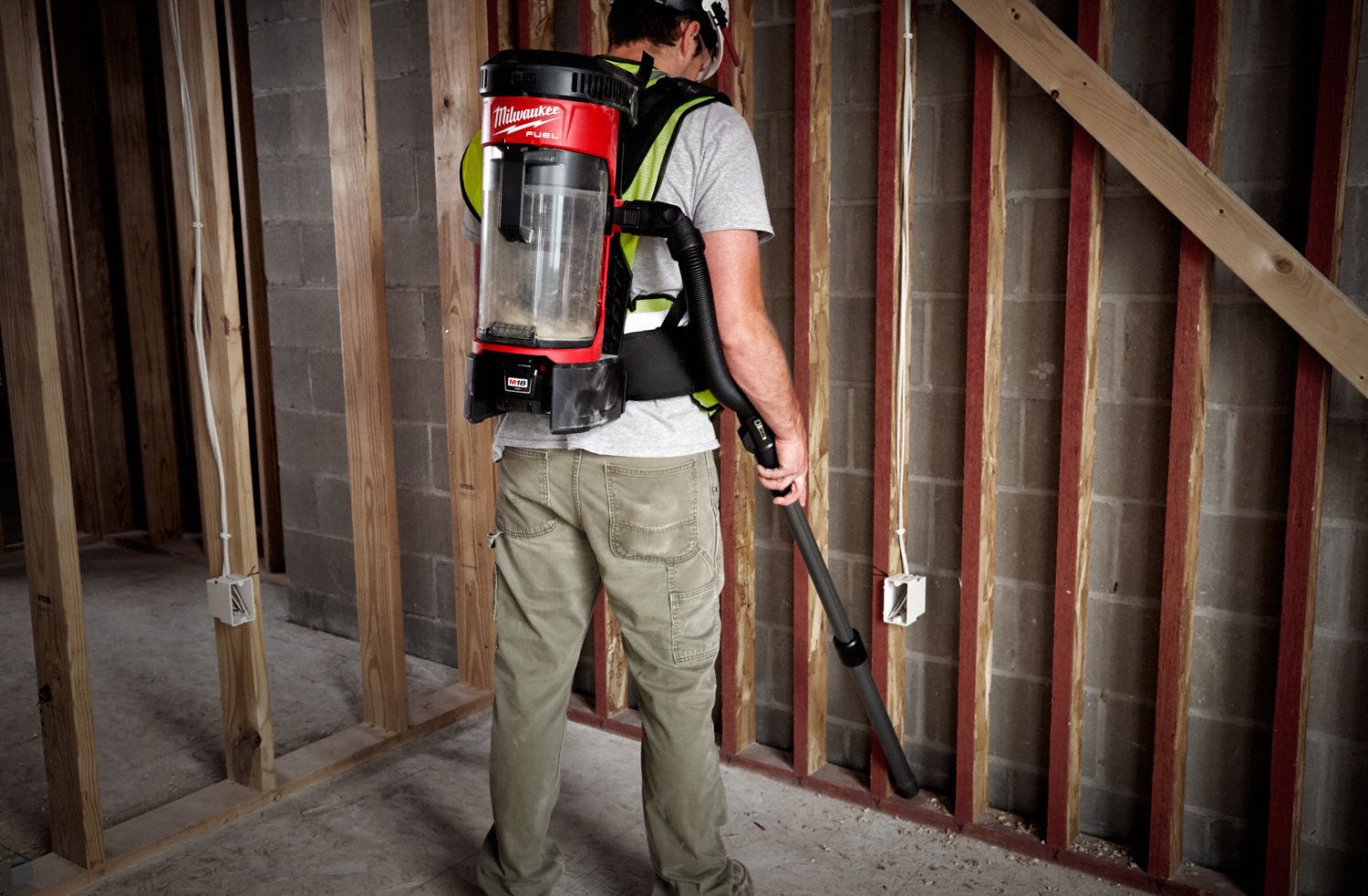 MILWAUKEE Cordless Backpack Vacuum, 55 cfm, HEPA Vacuum Filtration Type