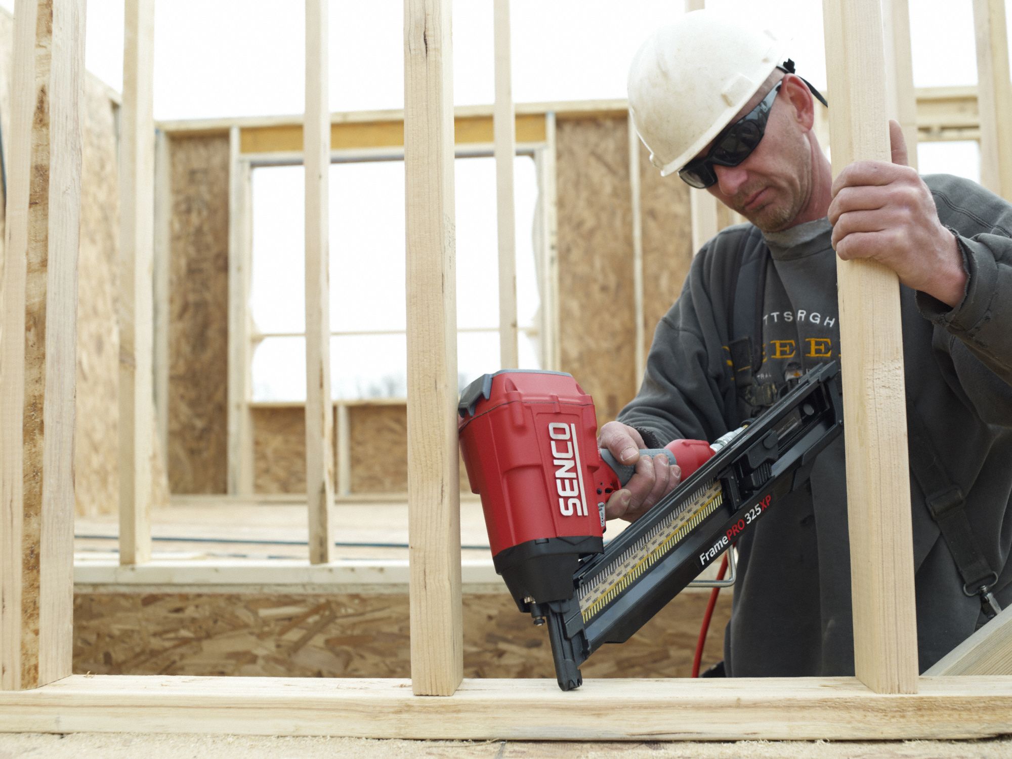 SENCO Air Powered, Nail Gun, Combination Firing Mode, 120 psi 48LR49