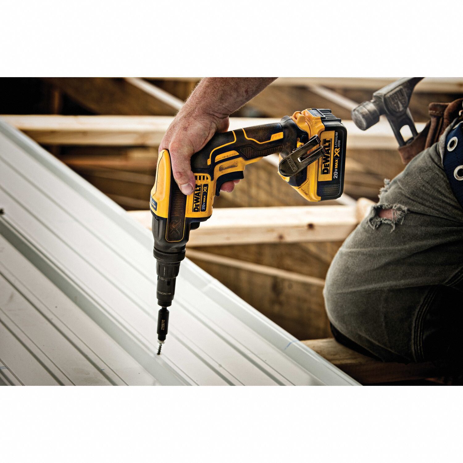 DEWALT Screw Gun, Cordless, 1/4 in Hex Drive Size, 2,000 RPM 49AX99DCF622B Grainger