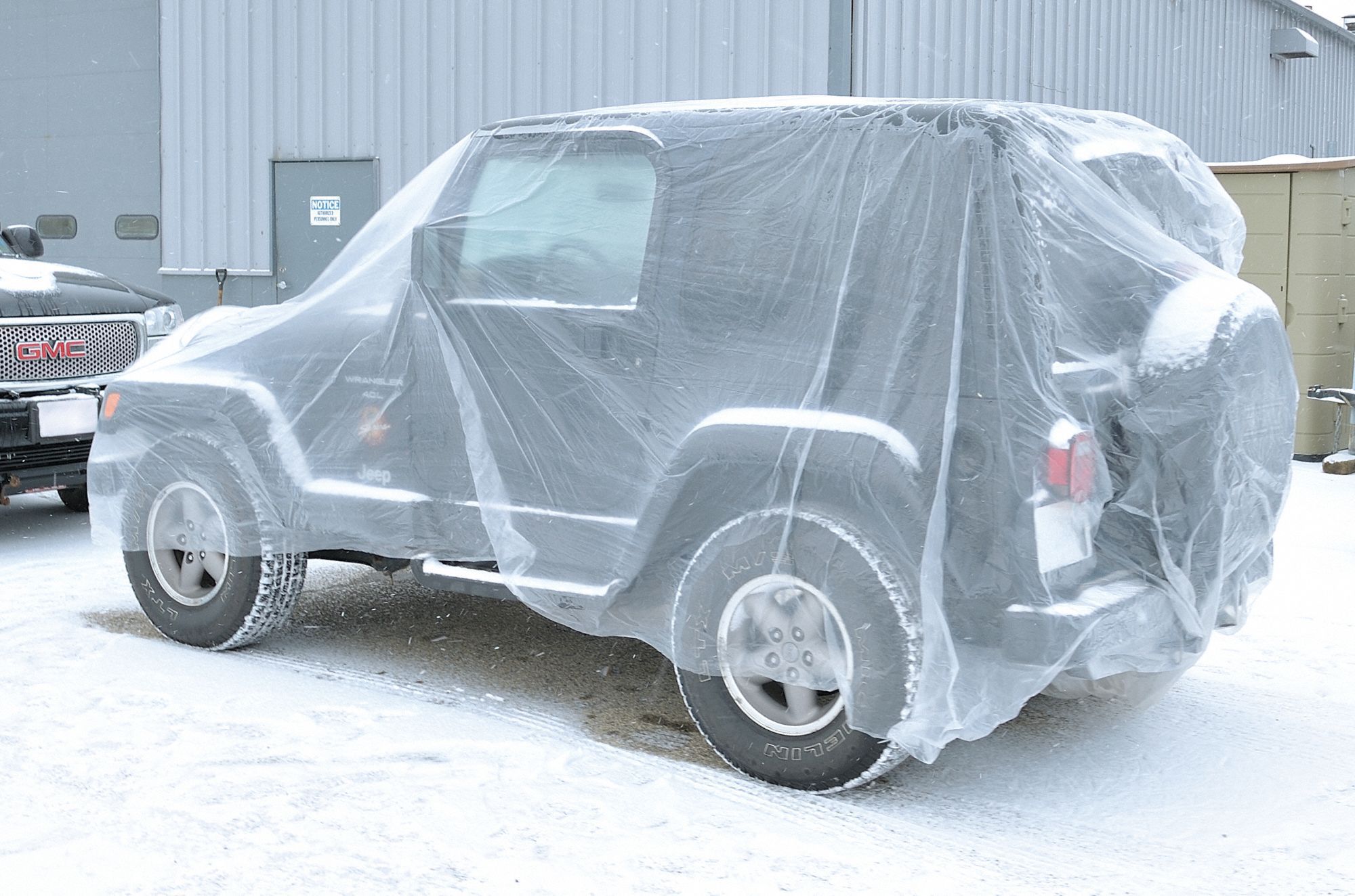 SLIP-N-GRIP Car Cover: Plastic, 13.6 ft x 100 ft, Clear, 30 PK - 4GYX3