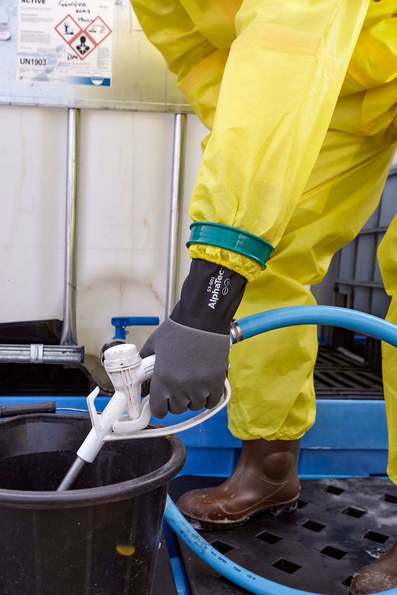 ANSELL Chemical Resistant Gloves, 7, Glove Materials Neoprene/Nitrile