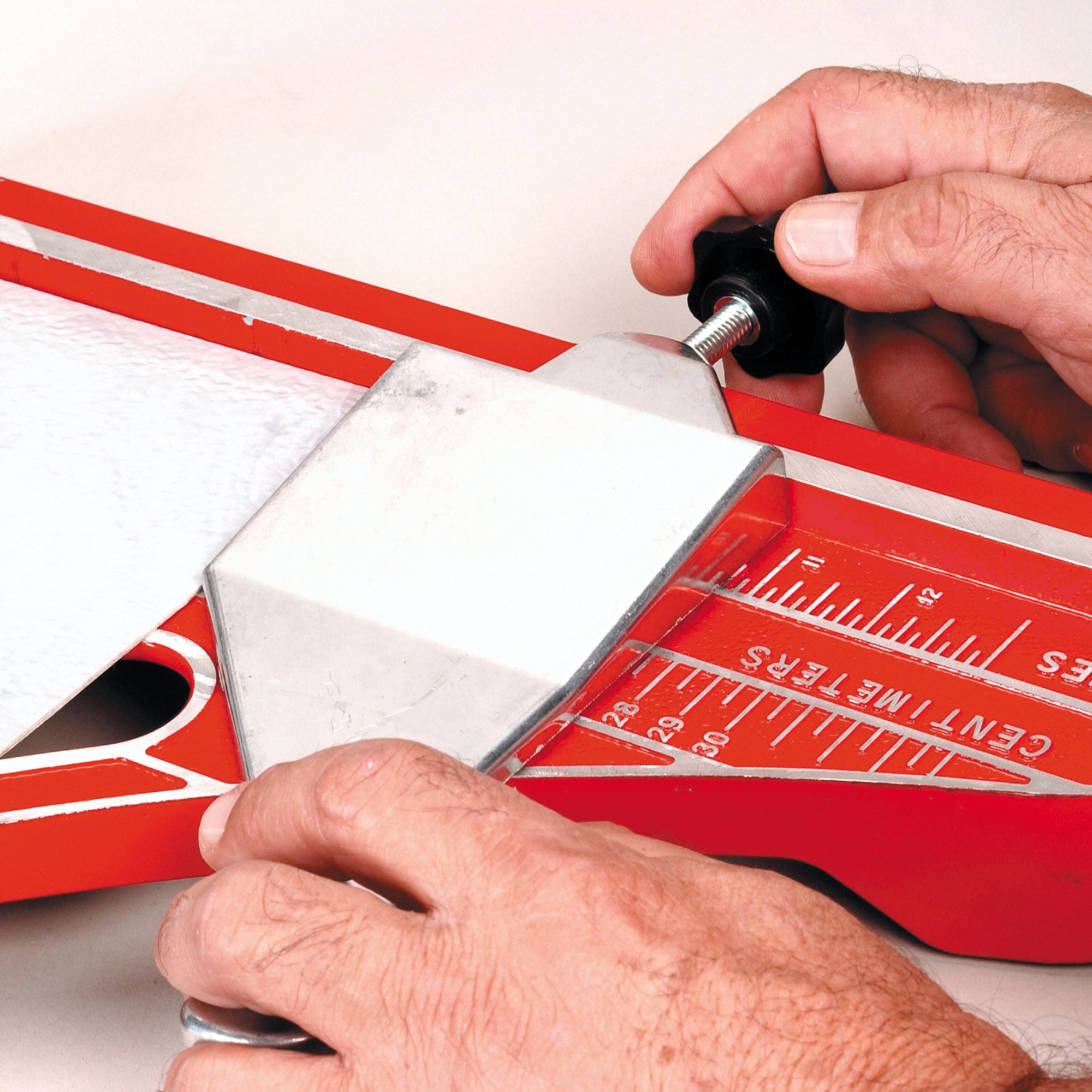 ROBERTS Vinyl Tile Cutter Cuts 12" Straight or 9" Diagonally, Aluminum