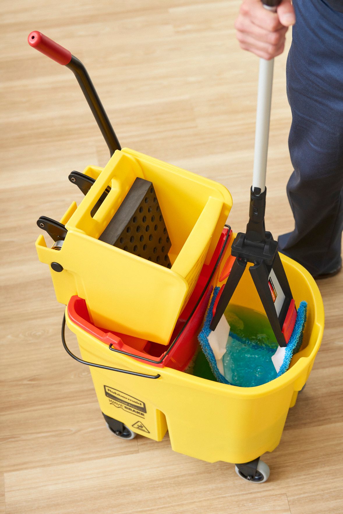 RUBBERMAID COMMERCIAL PRODUCTS Mop Bucket Wringer Insert 8.375 in