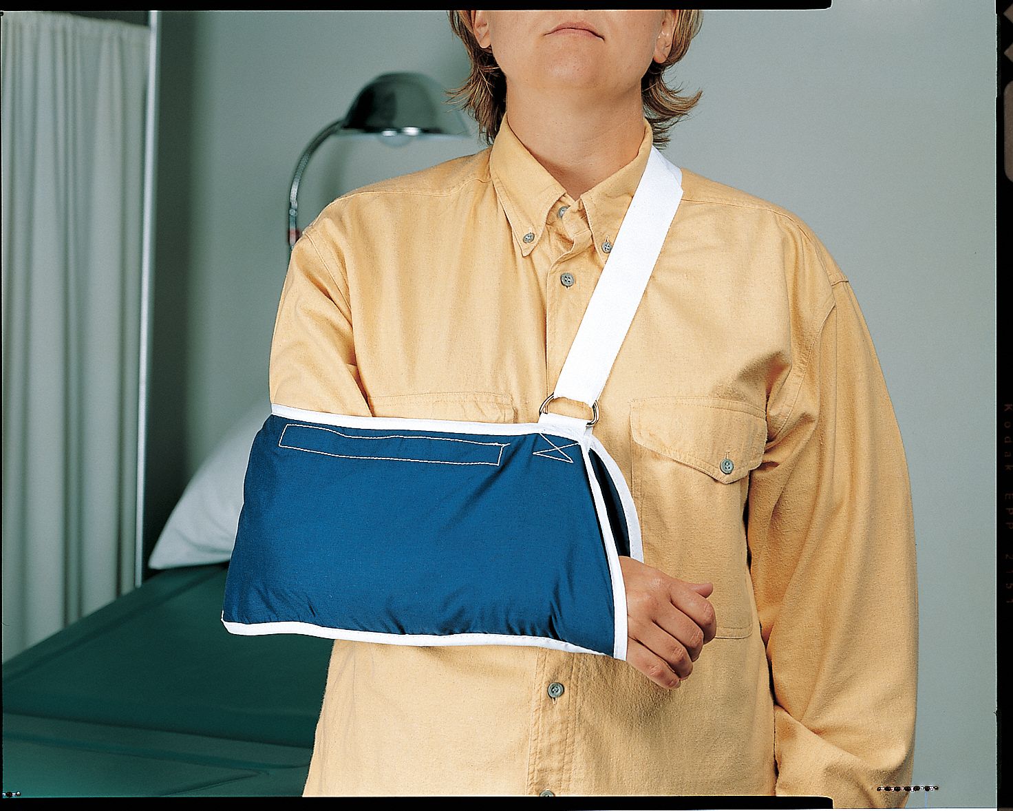 GRAINGER APPROVED Arm Sling, Navy, Slide Buckle Adjustment Style