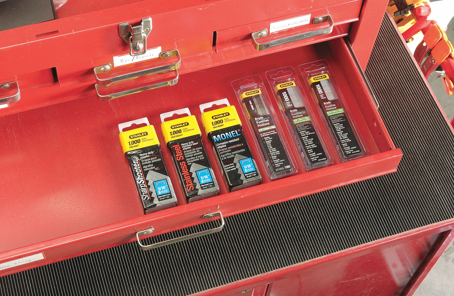 STANLEY Narrow Crown Staples, 1/4 In, PK1000 3KMA6TRA704SST Grainger