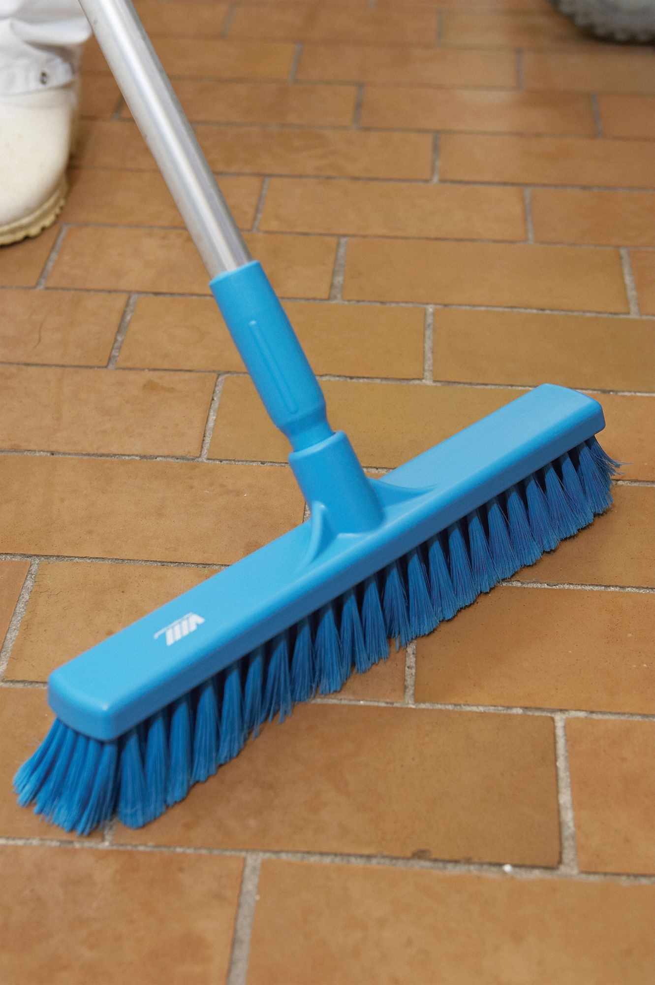 VIKAN Synthetic Broom Head, 16 in Sweep Face 9RXY031785 Grainger