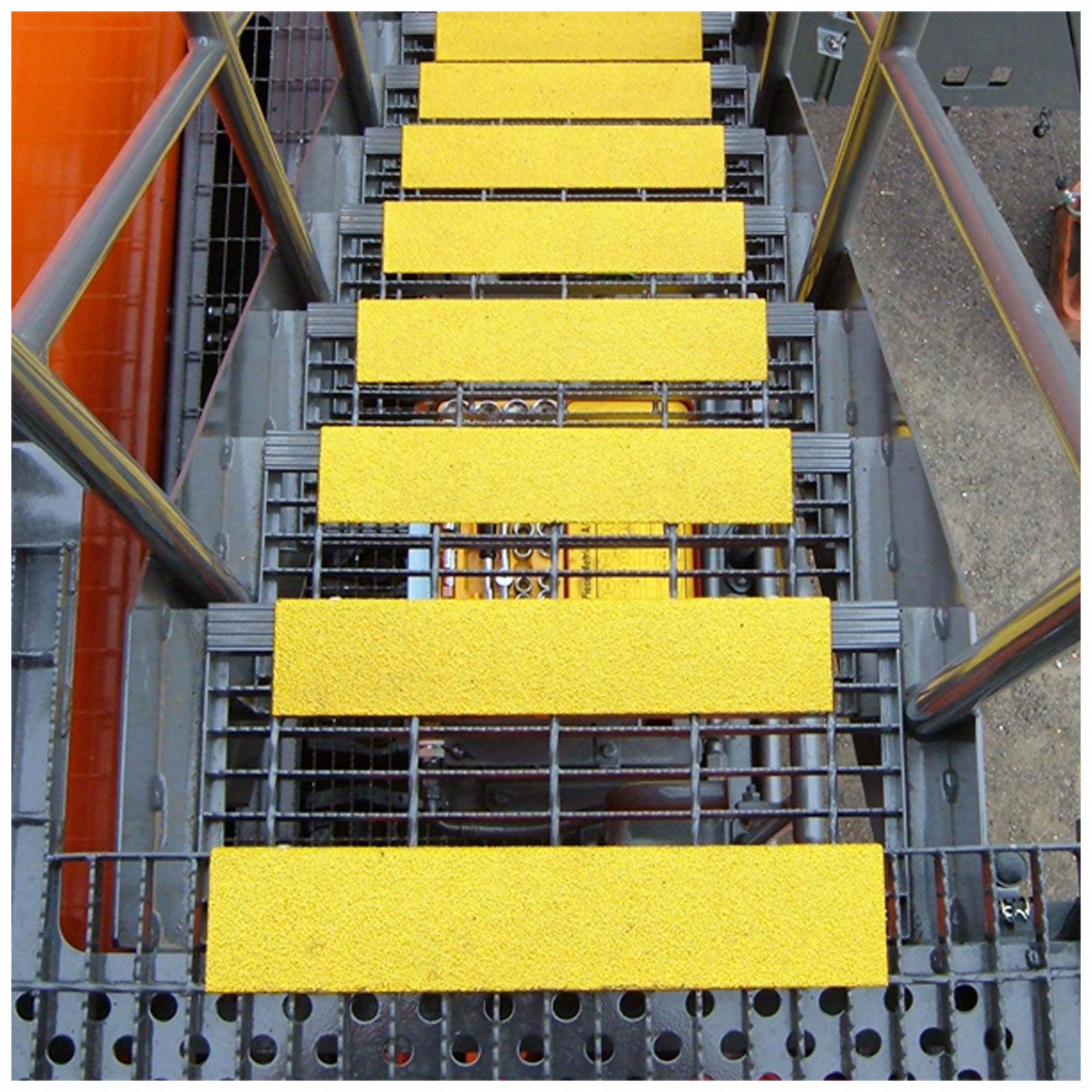 VIGIL ANTISLIP AntiSlip Stair Nosing Full Coverage Grit, Steel