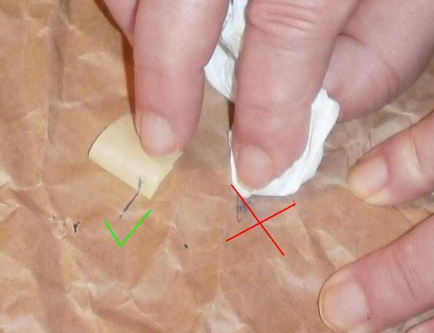 Kugelschreiber auf Leder entfernen