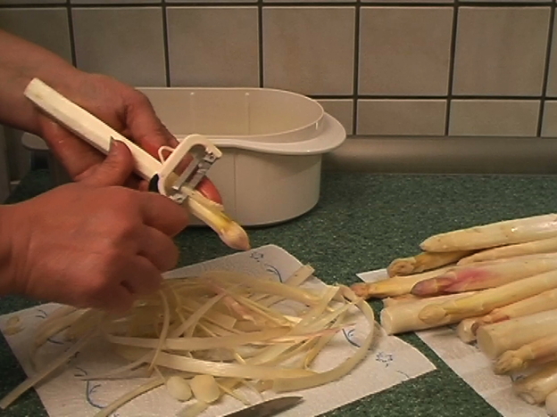 VIDEO Spargel im Dampfgarer zubereiten so geht's