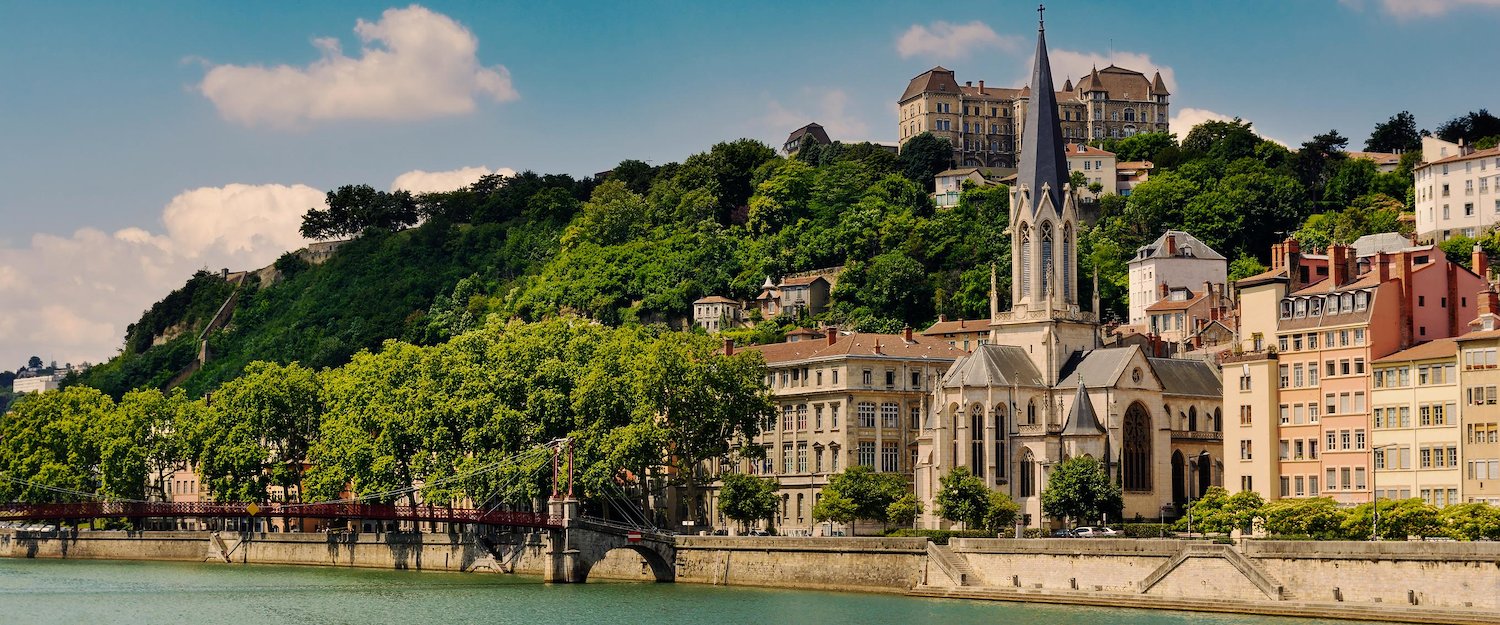 Top 18 Holiday Rentals in Lyon ᐅ Instant booking