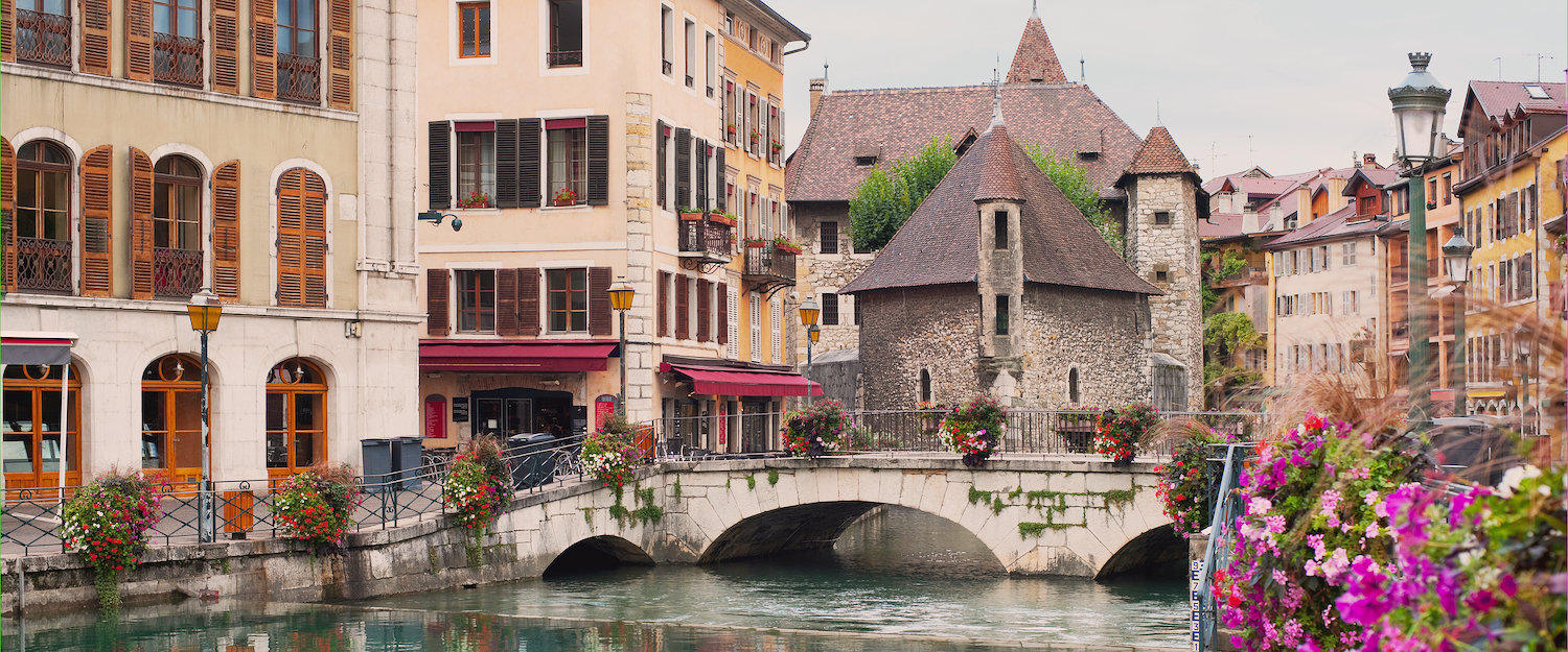 Top 18 Case Vacanze e Appartamenti in Annecy economici Fino al 55 in Meno