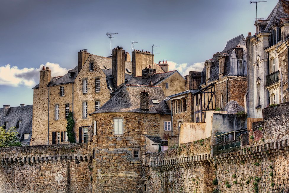 Top 18 Holiday Rentals in Vannes ᐅ Instant booking