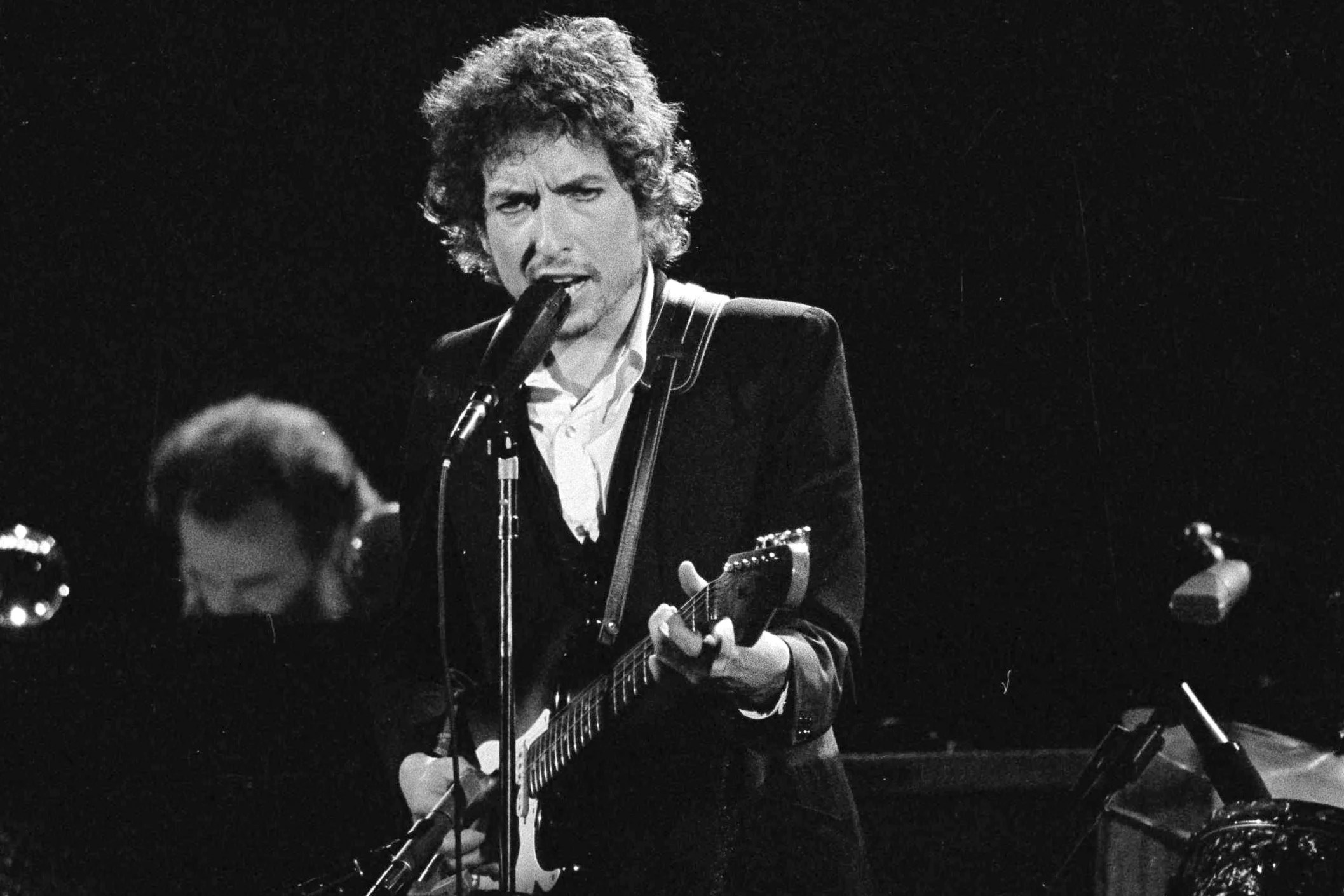 Blowin' in the wind Lost interviews hold new Dylan insights wind wind(022)