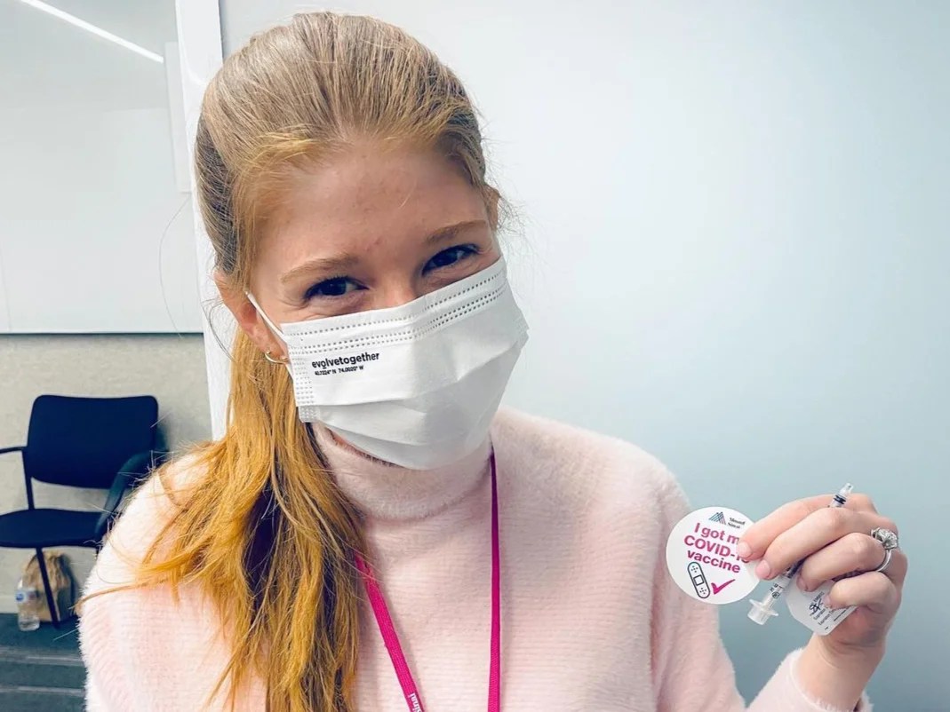 Bill Gates’s daughter Jennifer gets first vaccine dose and jokes it