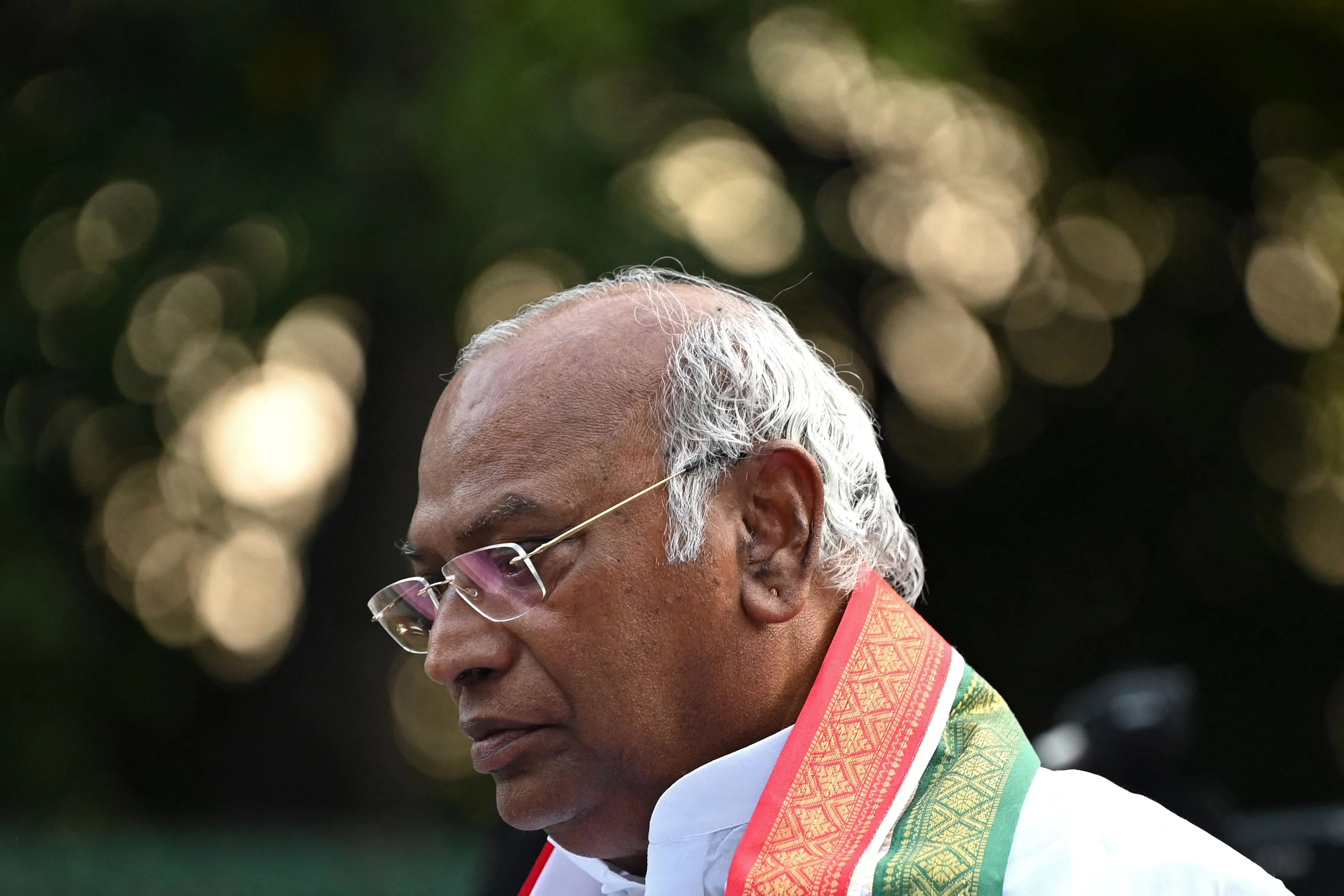 Mallikarjun Kharge India’s oldest political party chooses nonGandhi