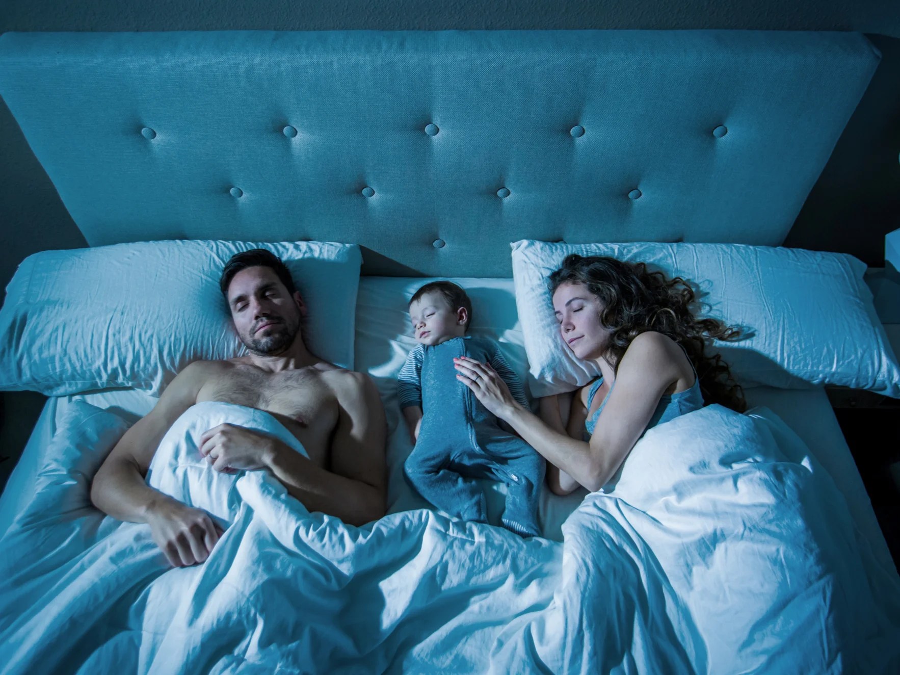 Parents who cosleep with babies must be advised on sudden infant death