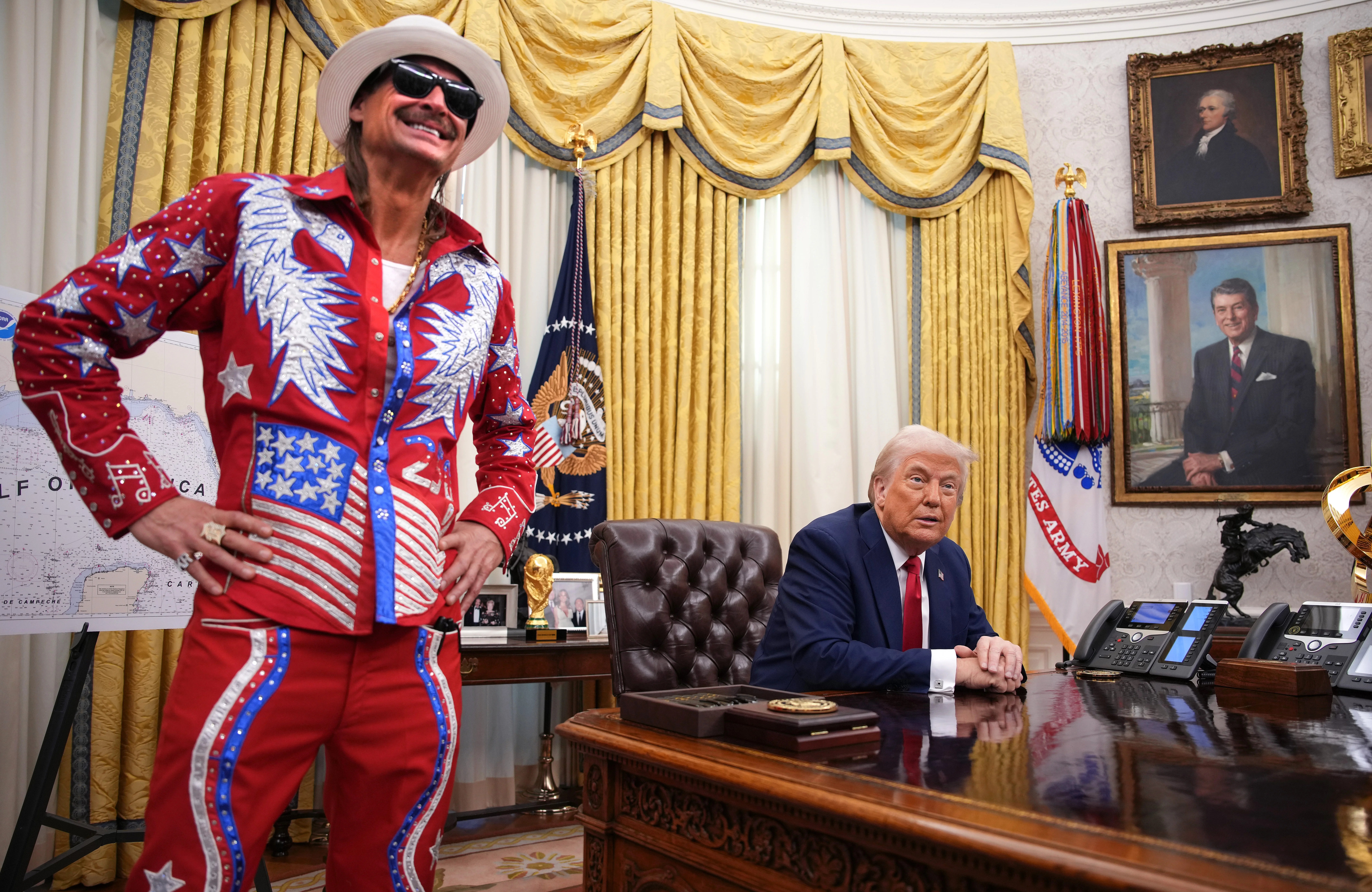 Kid Rock hits back at reports his Nashville restaurant closed to help workers avoid ICE raids