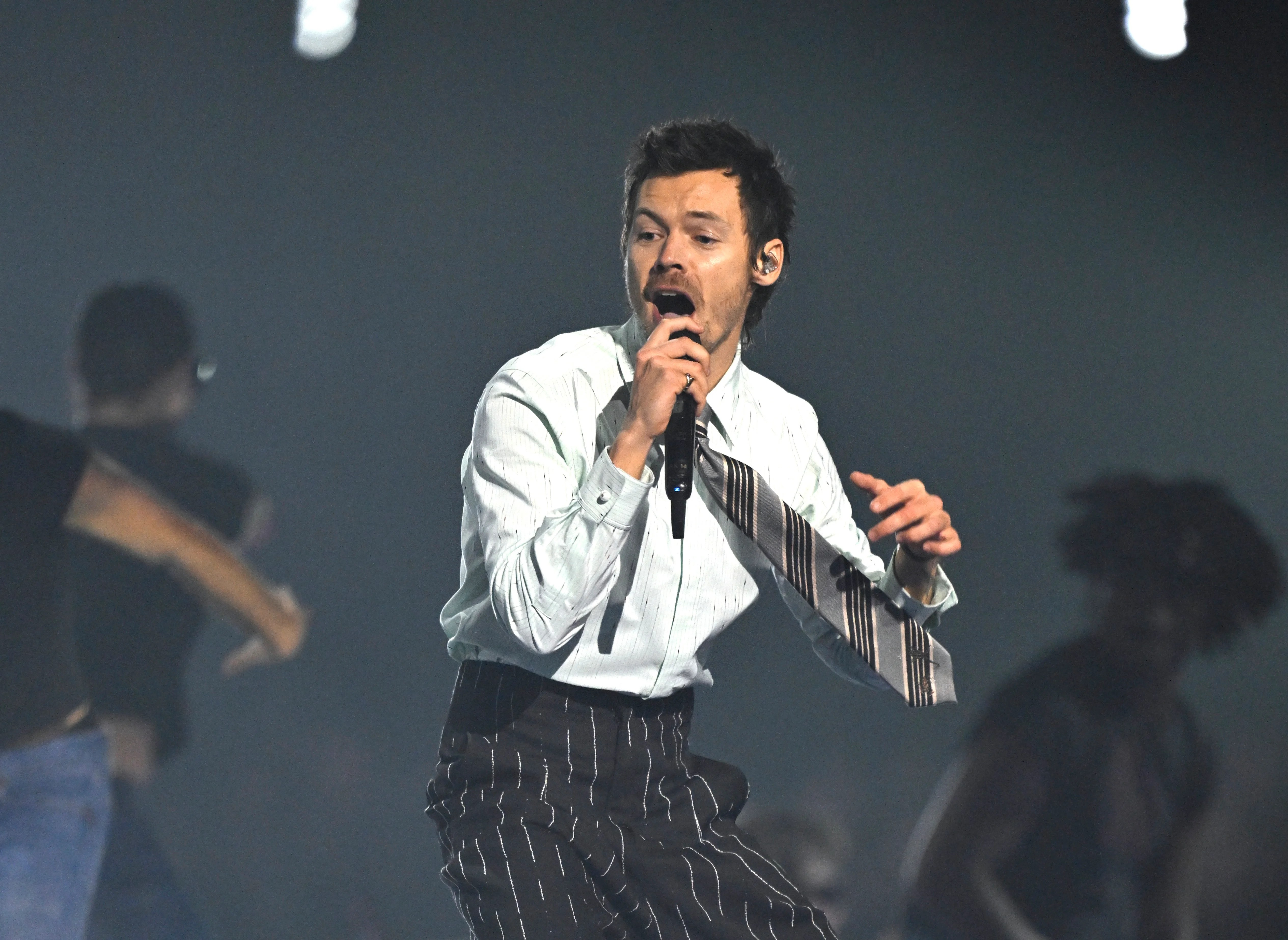 Harry Styles review, Co-op Live Manchester: Controlled disco-pop of Kiss All the Time takes on new dimensions