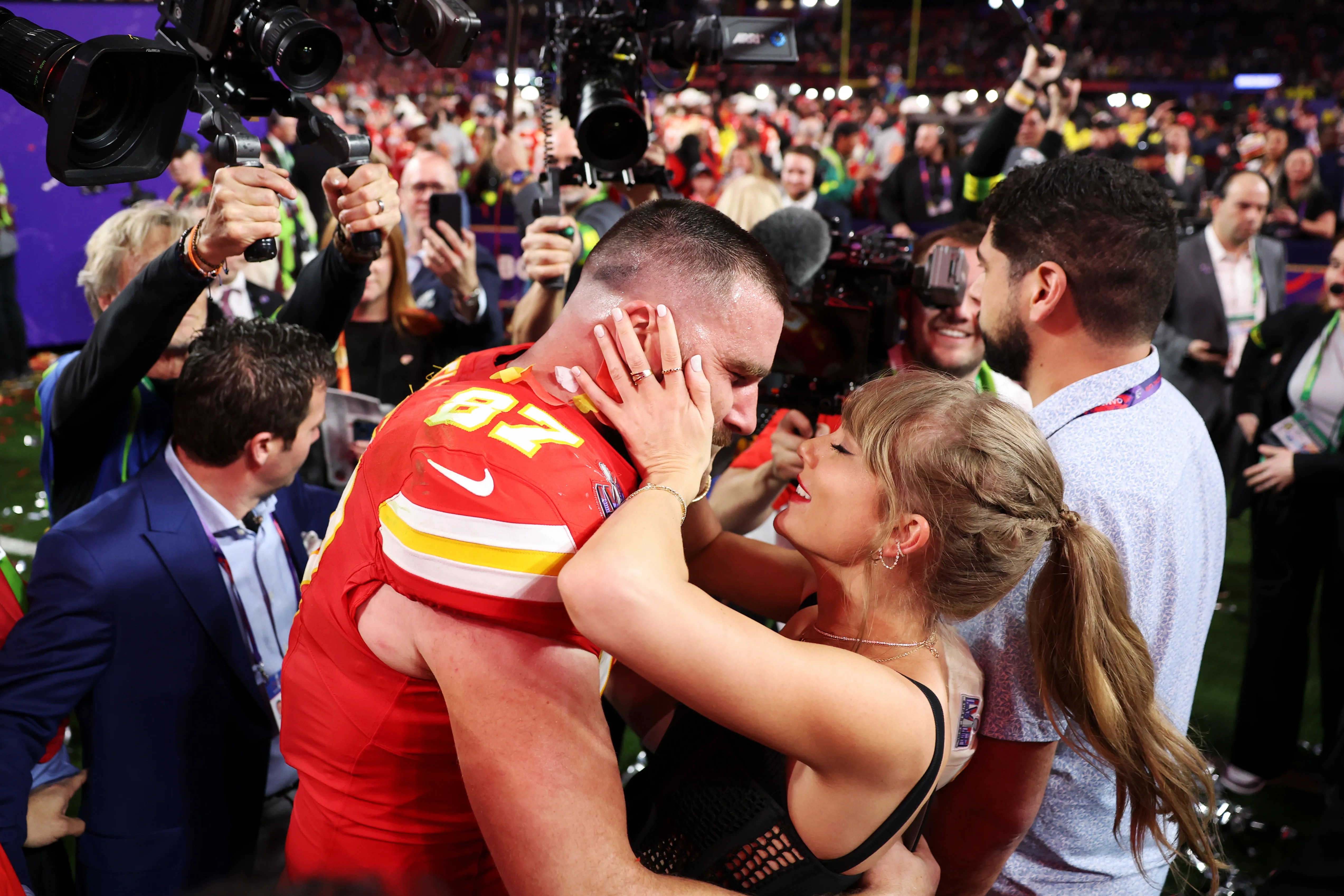Taylor Swift wedding live: Stars spotted across New York as rumours swirl singer is already married to Travis Kelce