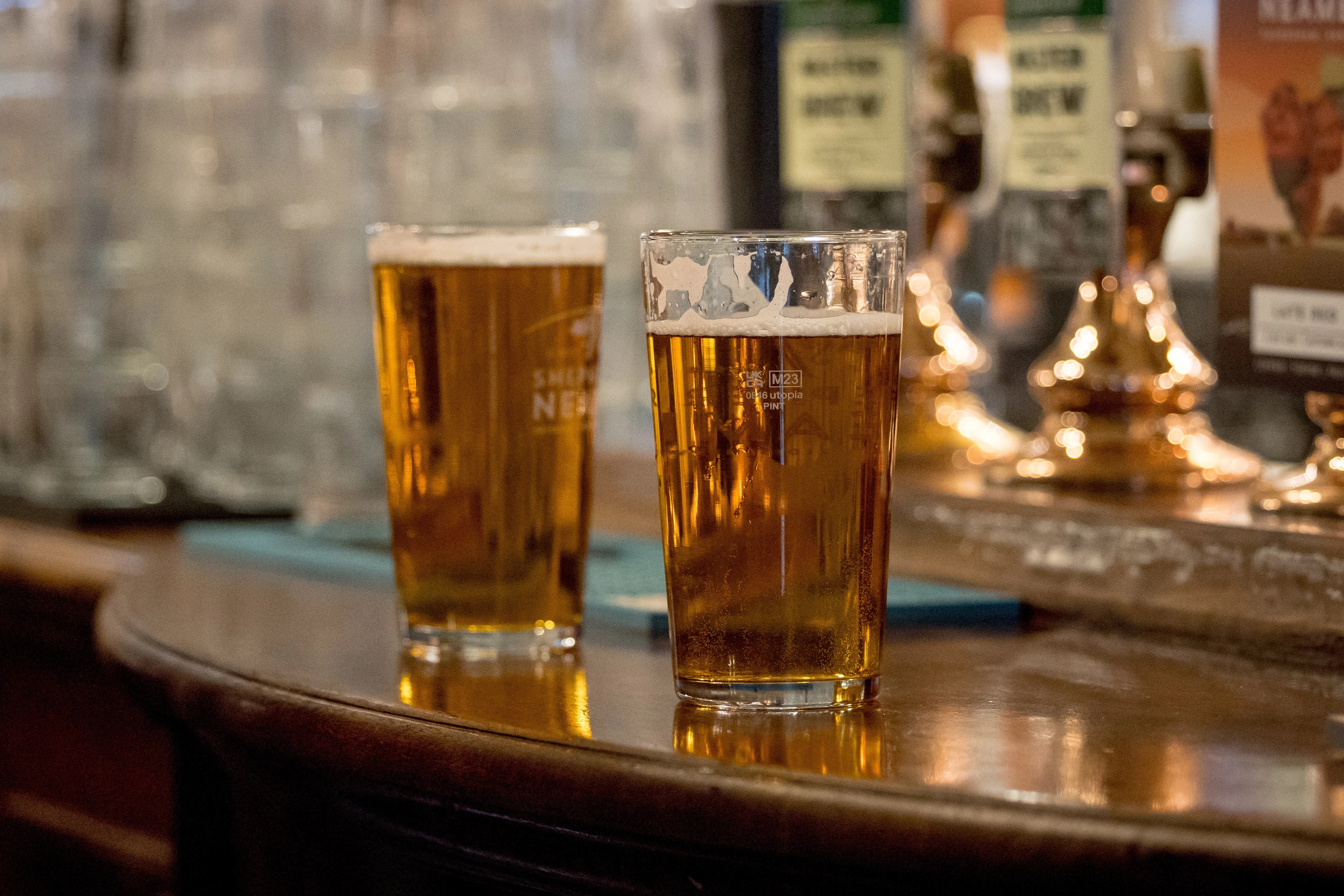 Questions over ‘alcohol free’ definition as pubs to serve more than 64 million pints this summer