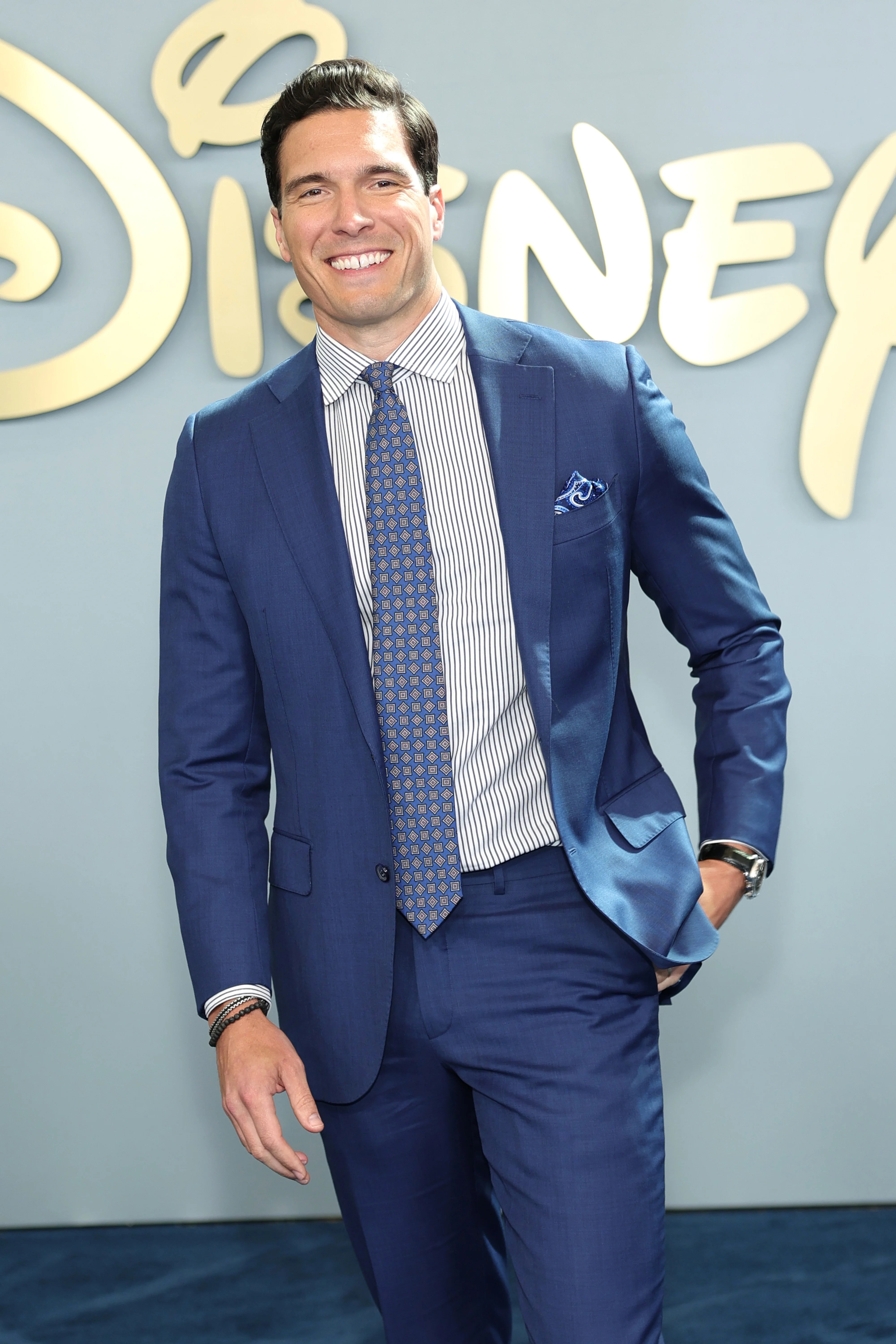 ABC News’ Will Reeve, 34, reveals testicular cancer diagnosis