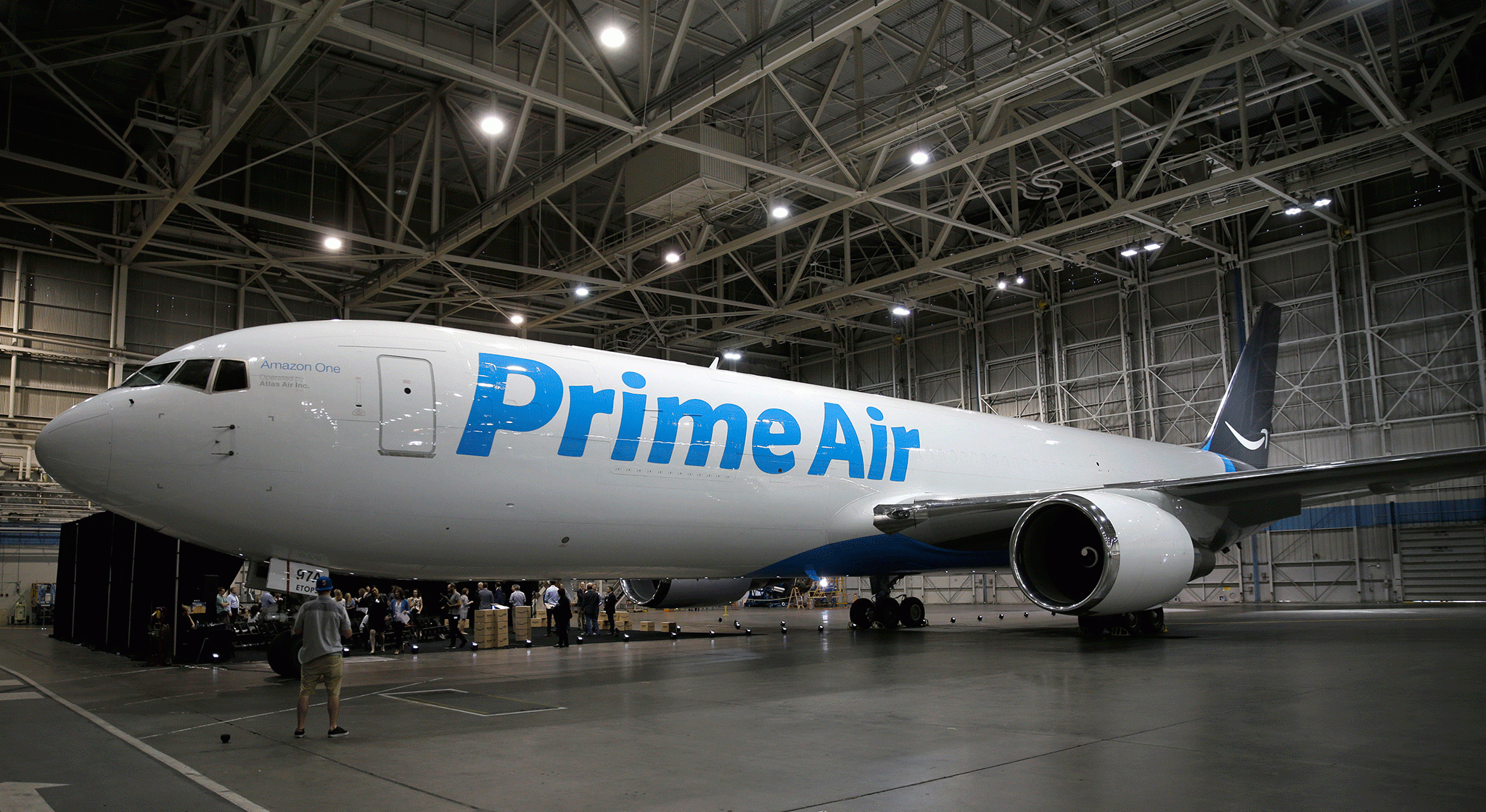 Amazon unveils cargo plane, first of a fleet of 40 The Independent