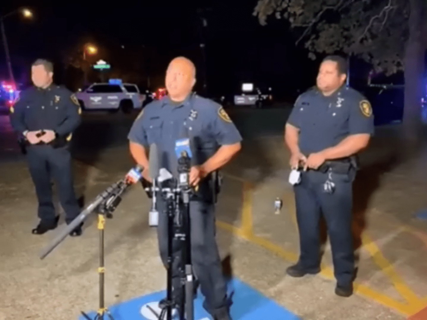 Texas shooting Five wounded after gunman opens fire in crowded park