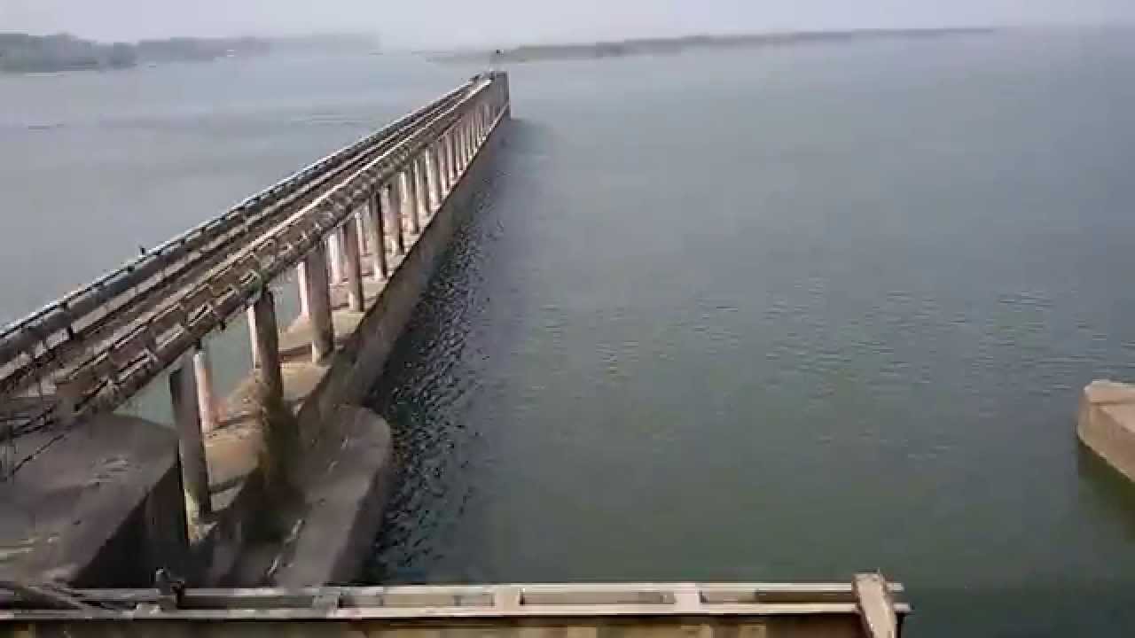 Reports of Farakka Barrage water release causing floods in Bangladesh