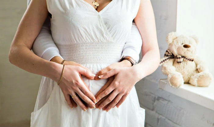 What are the symptoms of pregnancy at 1 week? Early signs and symptoms