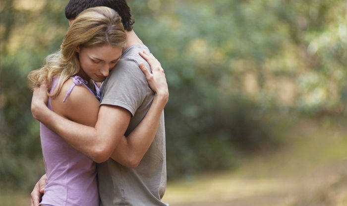 Happy Hug Day! Here are 6 reasons why hugs should be a part of your
