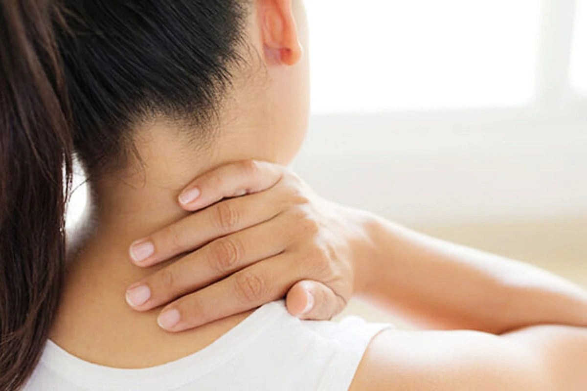 Yoga For Neck Hump 5 Yoga Asanas to Reduce Neck Hump, Improve Posture