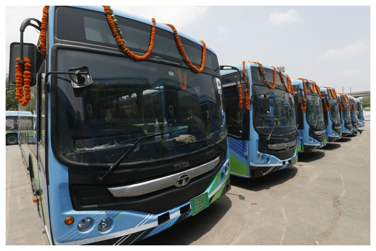 Attention DELHI! 500 Electric DTC Buses Will Hit The Streets From Today