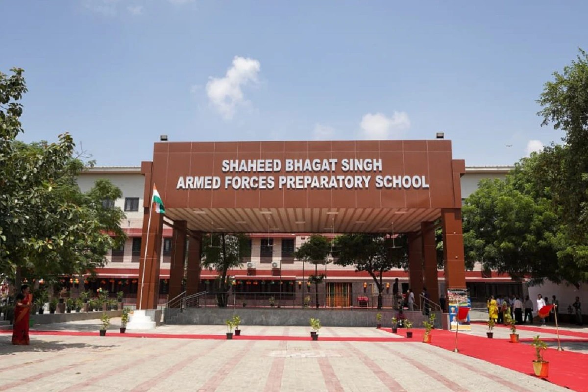 Armed Forces School Opened in Delhi, Kejriwal Says Students Will Get