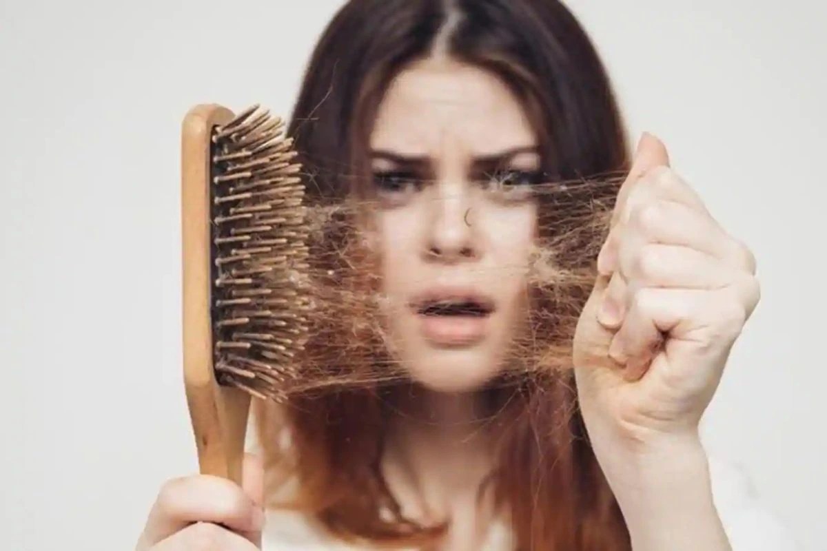 Monsoon Hair Fall Tips पावसाळ्यात अशी थांबवा केस गळती; फॉलो करा या