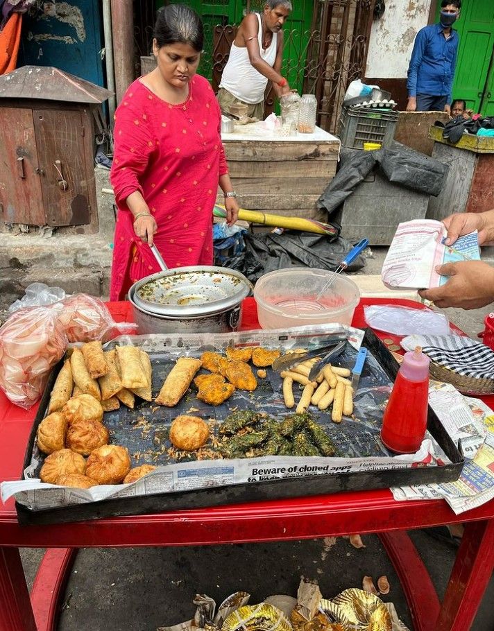 Delhi VS Kolkata Phuchkas Or GolGappas...Which City Has Better Street