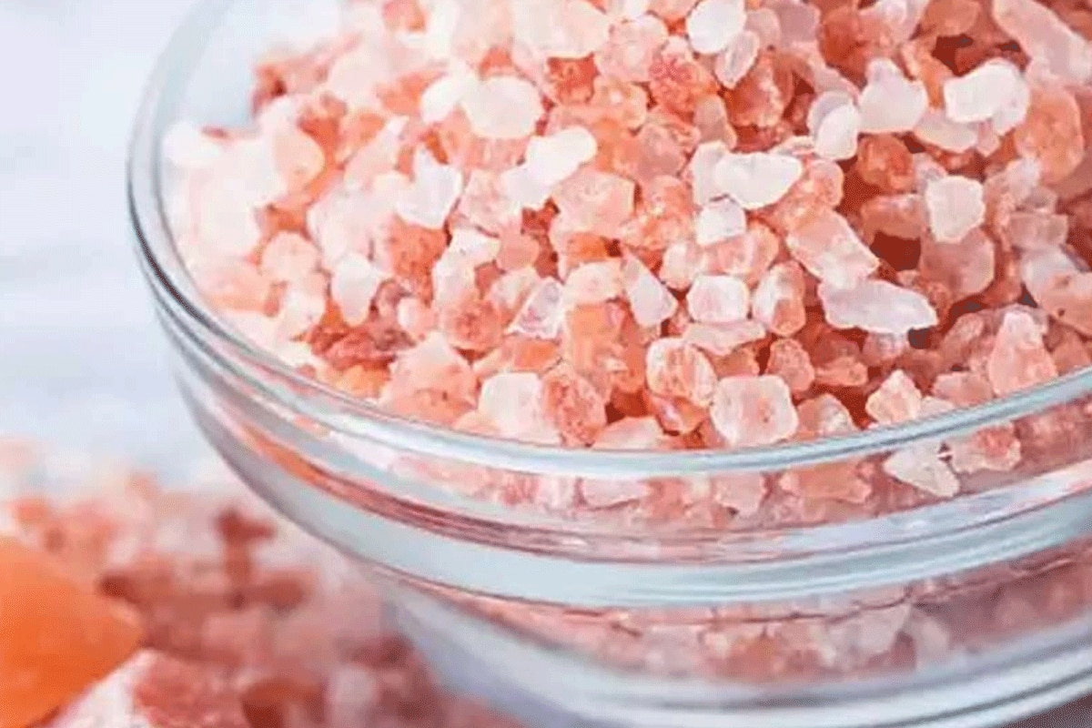 Rock Salt Benefits सिर्फ व्रत में ही क्यों, 12 महीने खाएं सेंधा नमक
