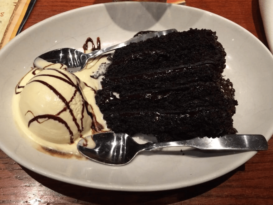 The best dessert to order at 17 of America's most popular chain restaurants