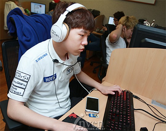 Why are Koreans Good at Games? The Story Behind History
