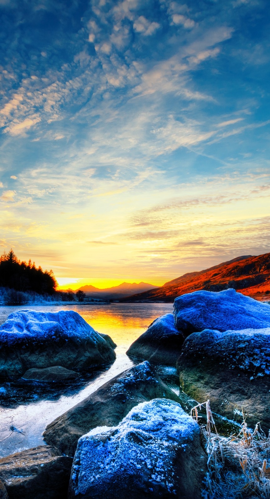 WallpaperOfTheWeek (73) scarica GRATIS due nuovi sfondi