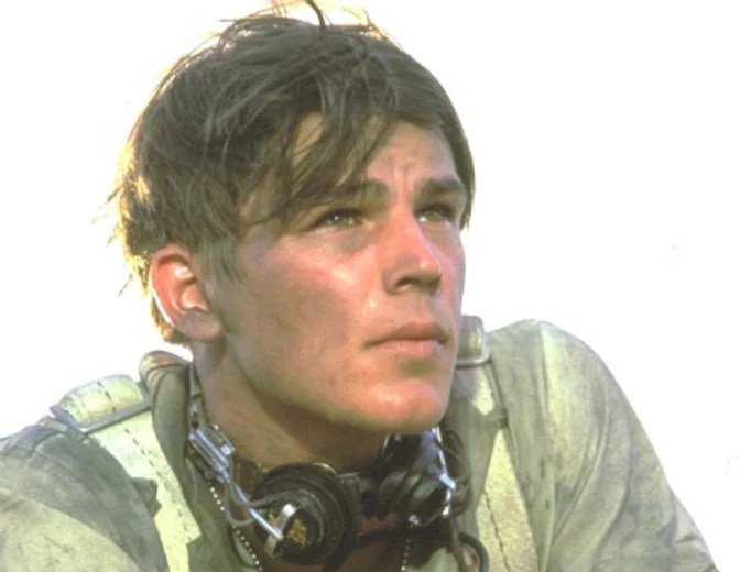 Der auf der mitchel air force base in east garden city geborene fichtner entstammt einer familie mit deutschen wurzeln. Was wurde aus...Josh Hartnett? Das macht der „Pearl Harbor ...