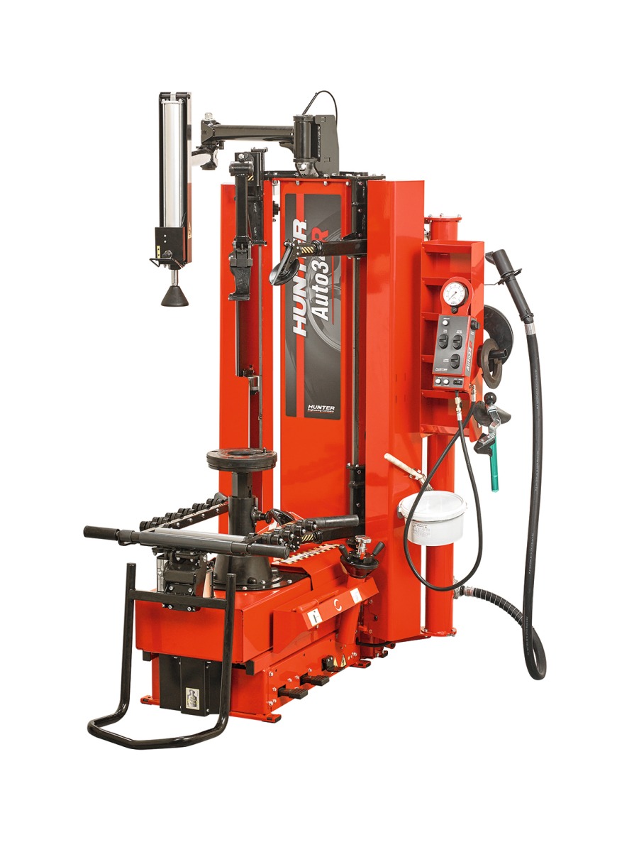 Markteinführung der Reifenmontiermaschine Auto34R Krafthand