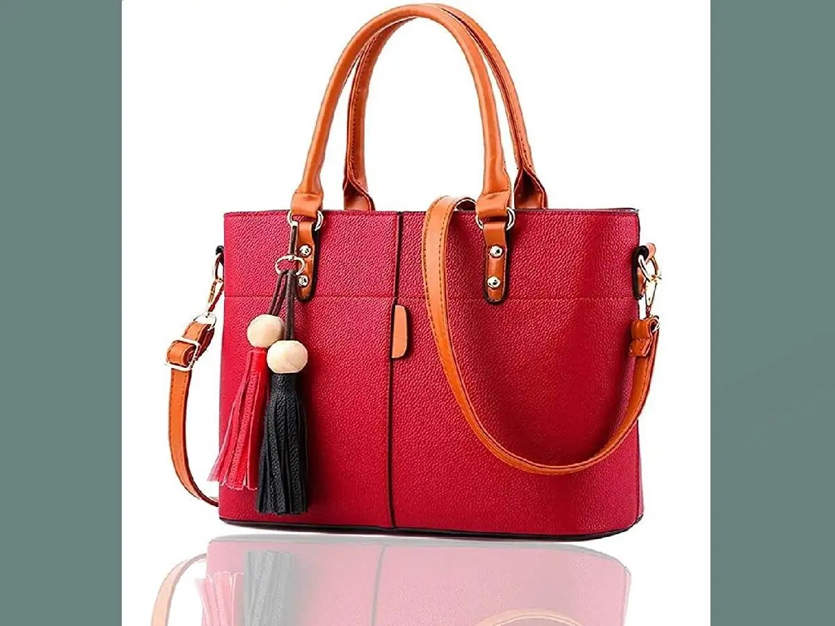 women handbags on Amazon स्टाइलिश Women Handbags पर Amazon दे रहा है